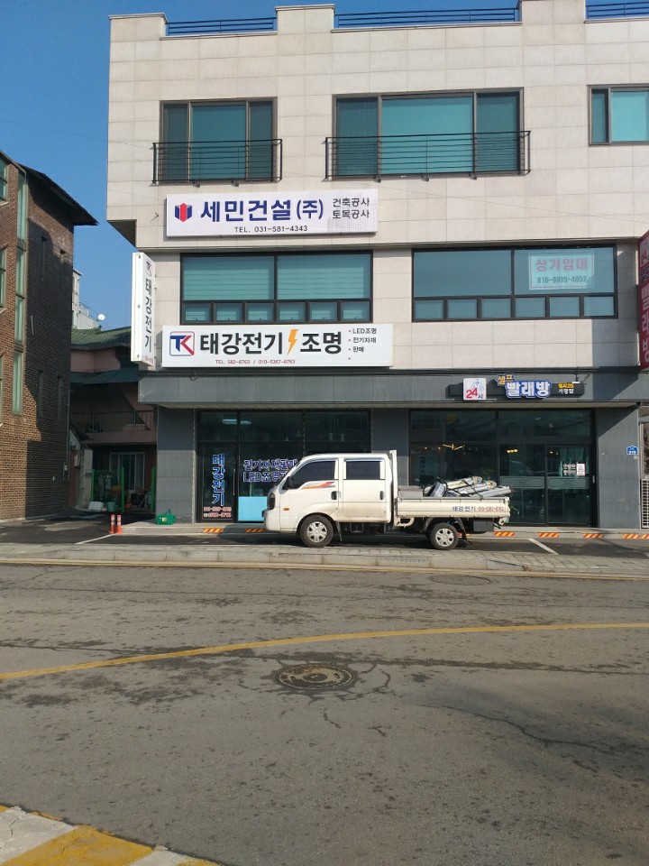 2950055133_Ex4M3Lyv_29f36b09ff9e3b7a57e12e5982513c527697ac02.jpg 이미지크게보기